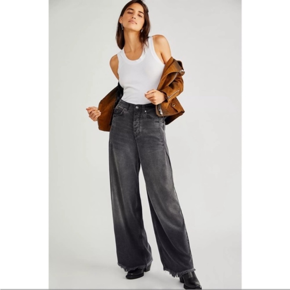 NWOT FREE PEOPLE Old West slouchy Jeans SIZE 31 PANTHER
